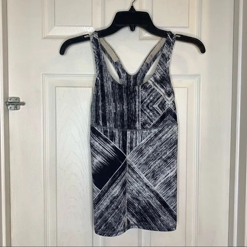 Lululemon Crossback Tank Heat Wave White Black / White
